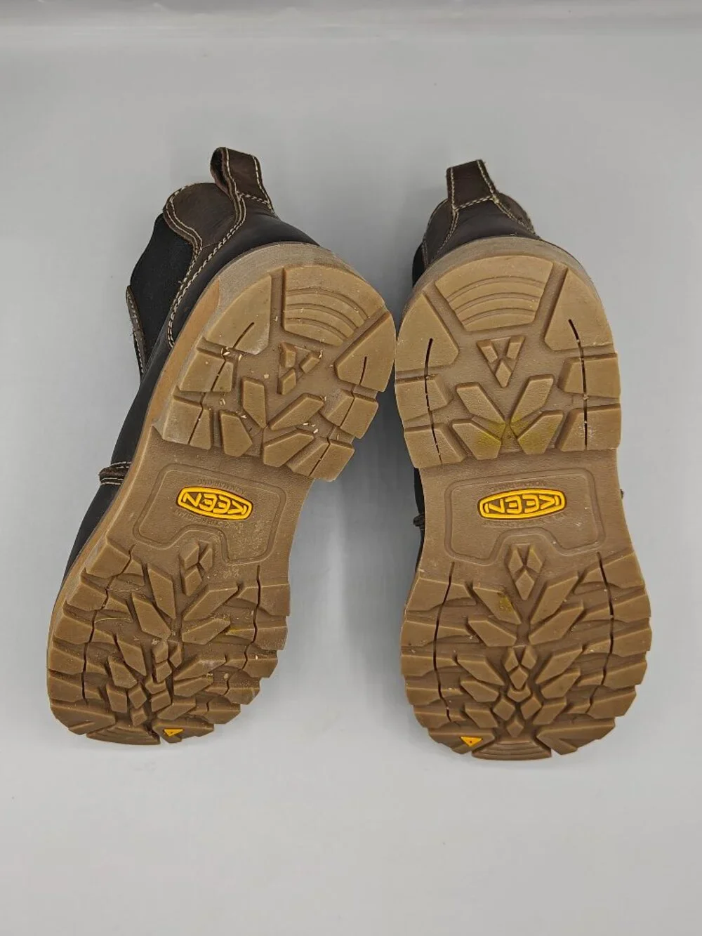KEEN Utility Mens Seattle Romeo Soft Toe Slip On Work Boot Cascade Brown 7EE